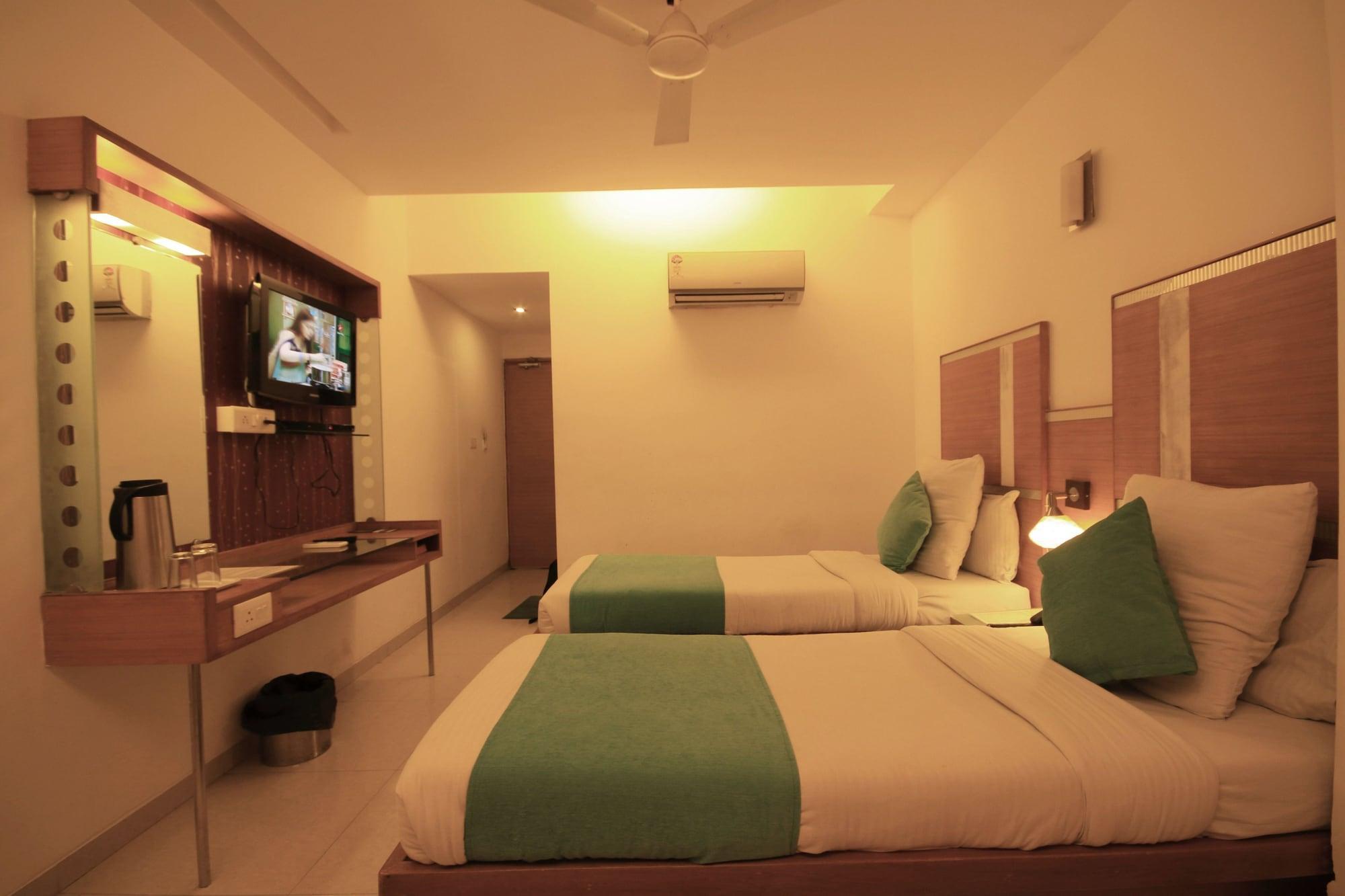 Fabhotel Kadamb Inn Ahmedabad Buitenkant foto