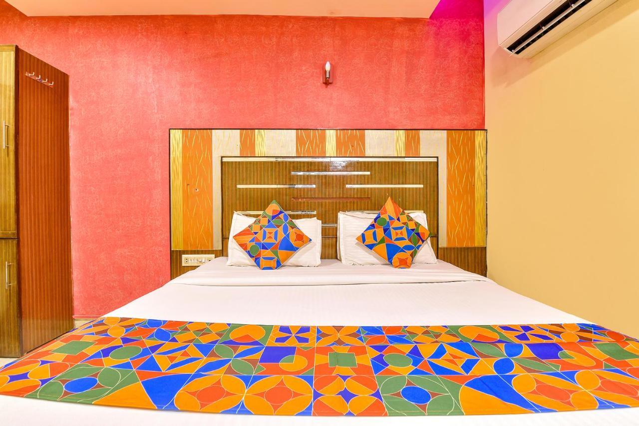 Fabhotel Kadamb Inn Ahmedabad Buitenkant foto