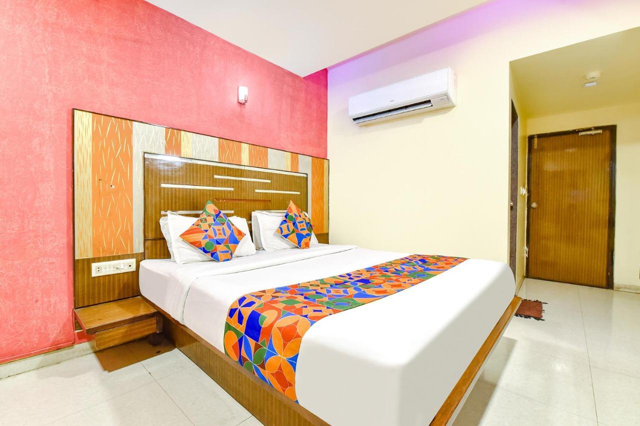 Fabhotel Kadamb Inn Ahmedabad Buitenkant foto
