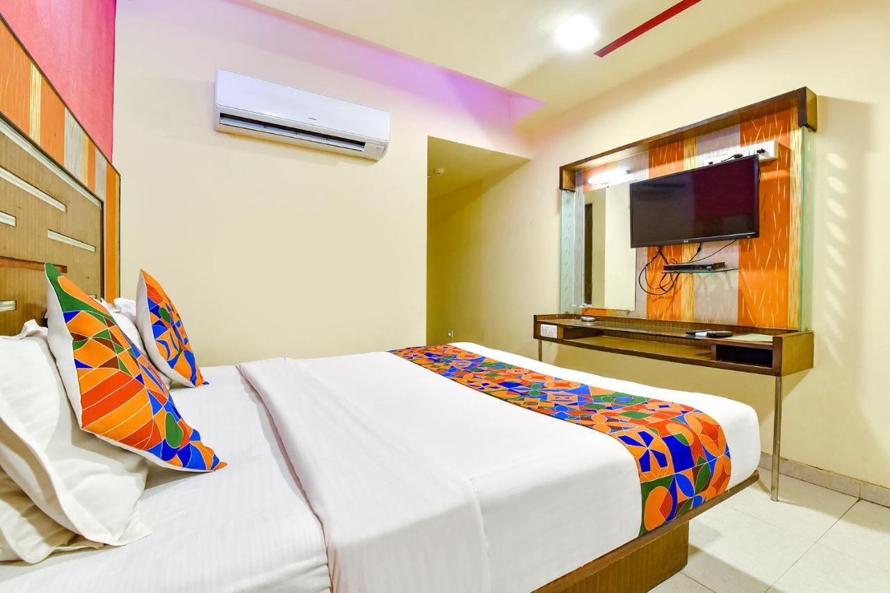 Fabhotel Kadamb Inn Ahmedabad Buitenkant foto